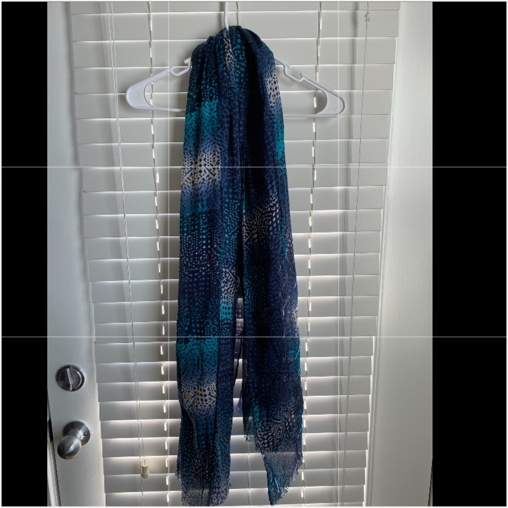 multi blue scarf
